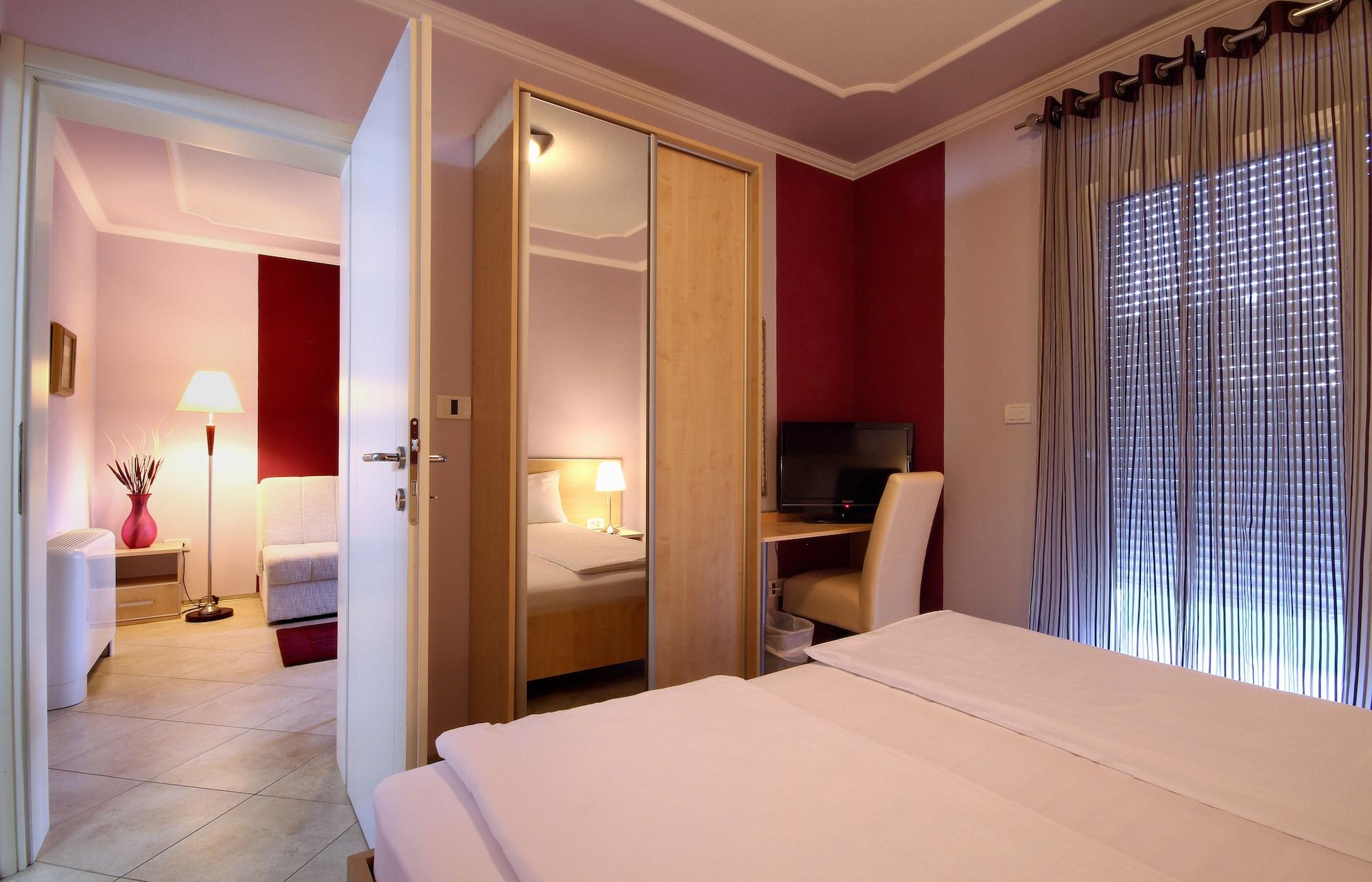 Hotel Aruba Будва Екстериор снимка