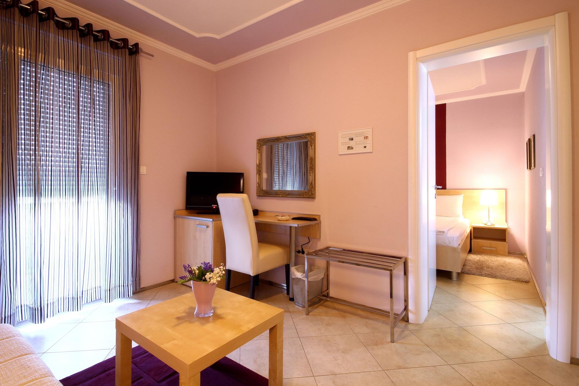 Hotel Aruba Будва Екстериор снимка