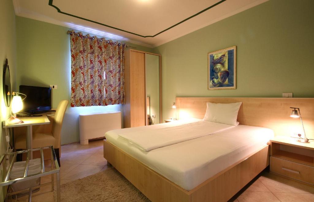 Hotel Aruba Будва Стая снимка